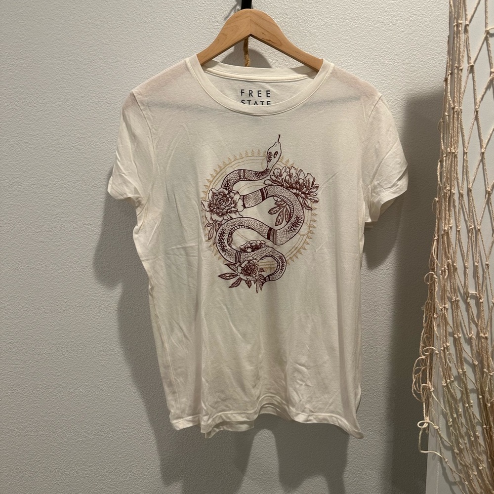 Free State Cream Casual Tee NWOT